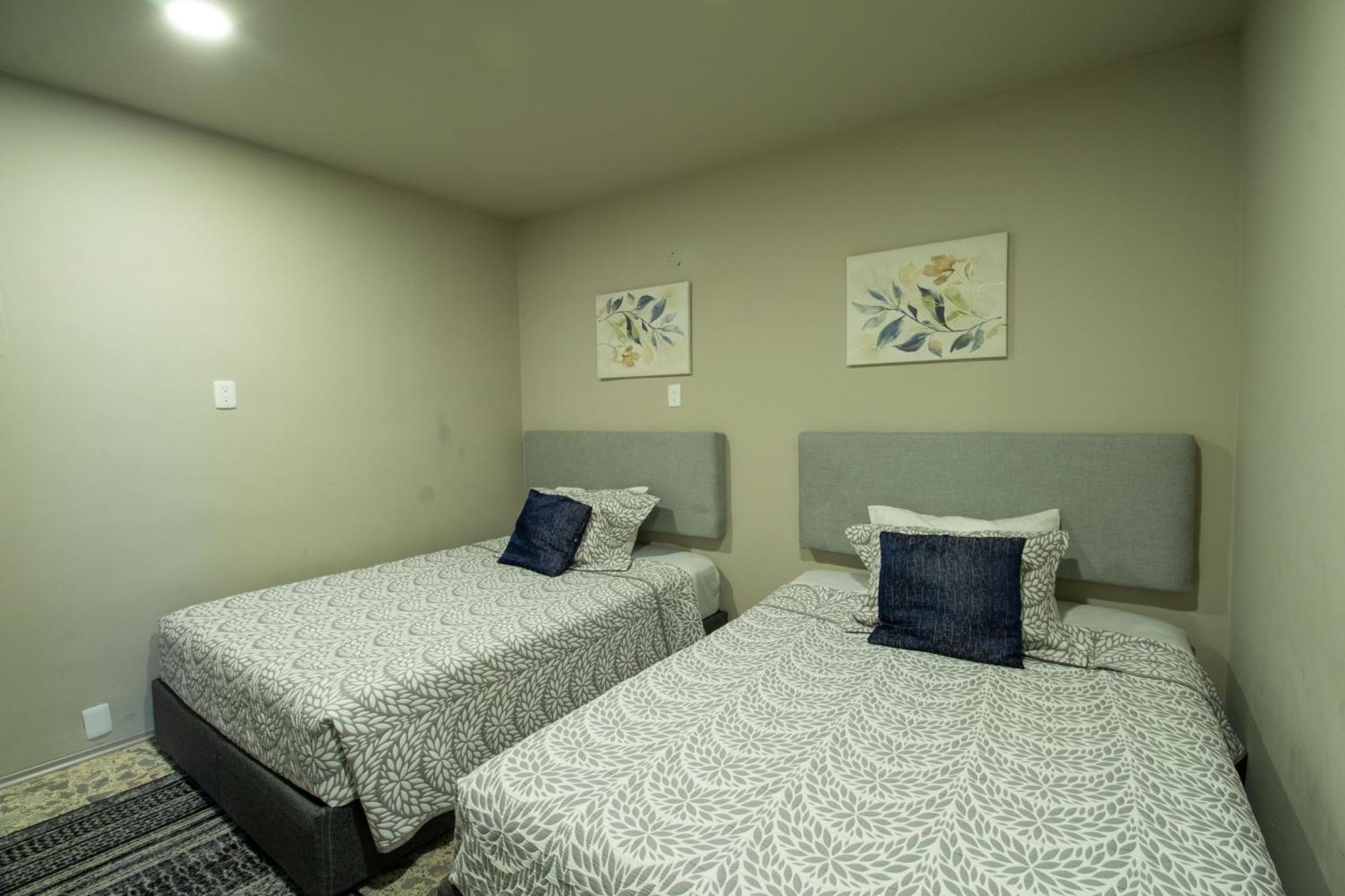 Luxury 3br Roma Norte - Wifi- Laundry- Sleeps 10 *