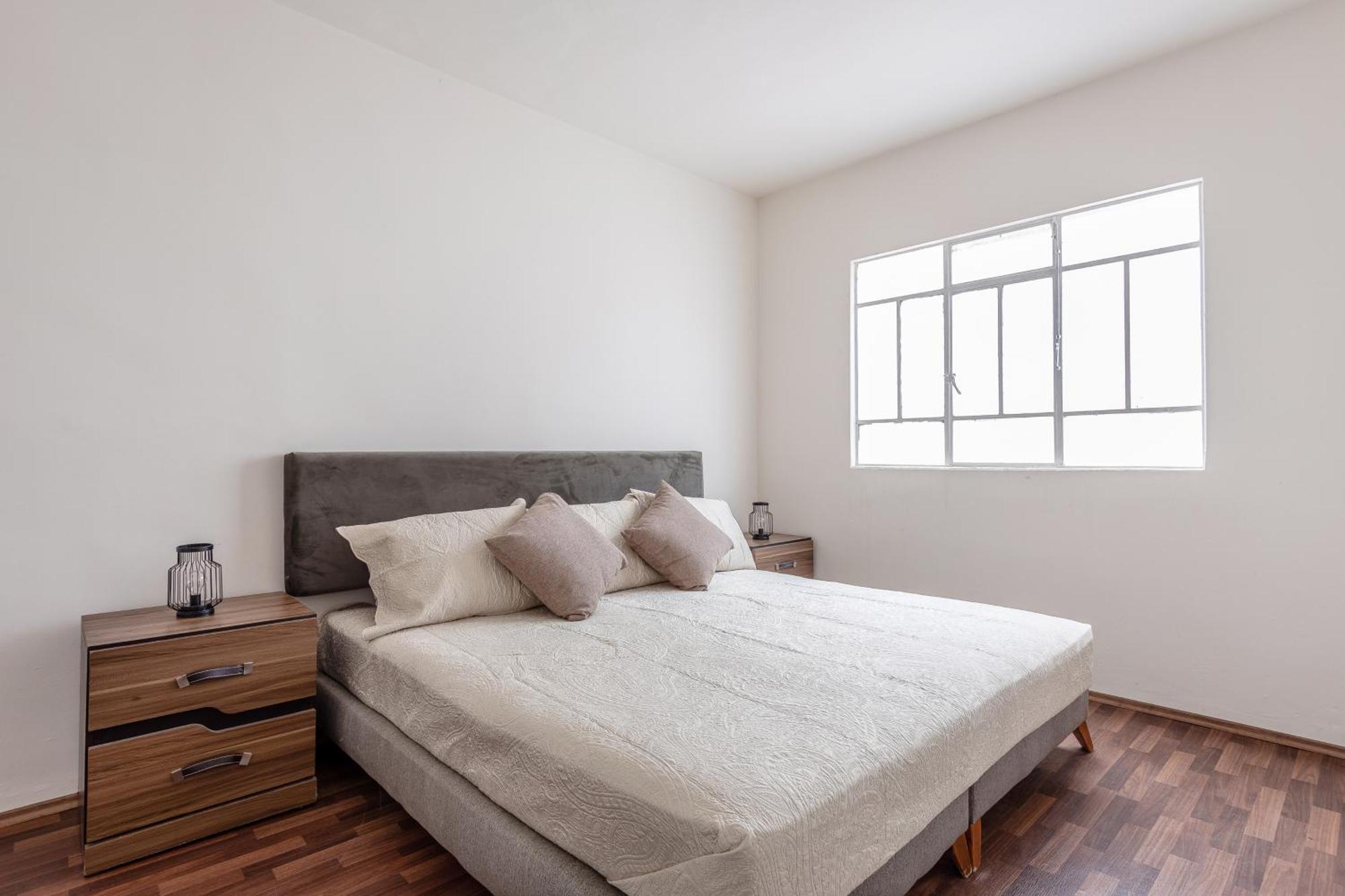 Luxury 3br Roma Norte - Wifi- Laundry- Sleeps 10 *