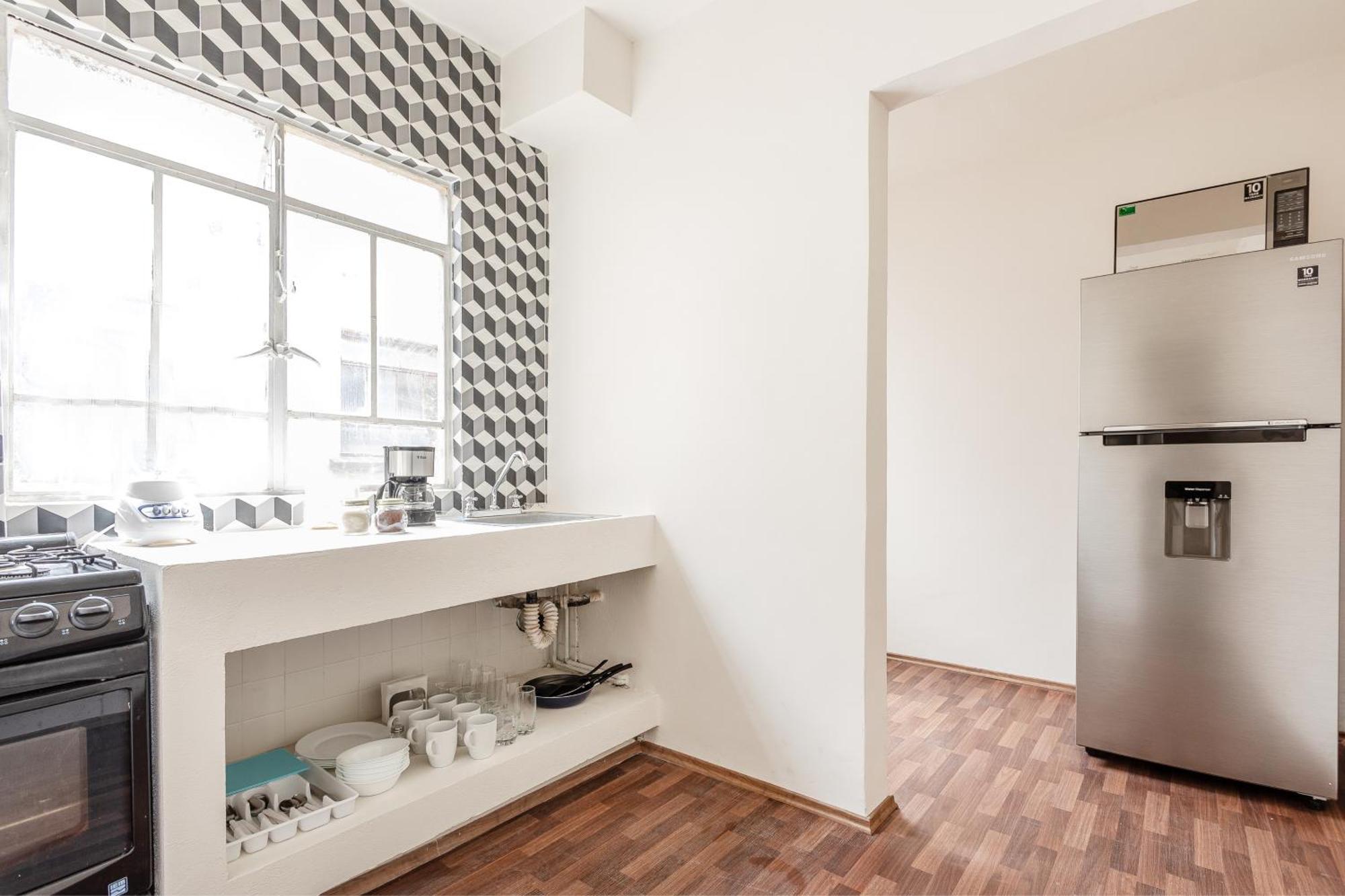 Luxury 3br Roma Norte - Wifi- Laundry- Sleeps 10 Mexico City