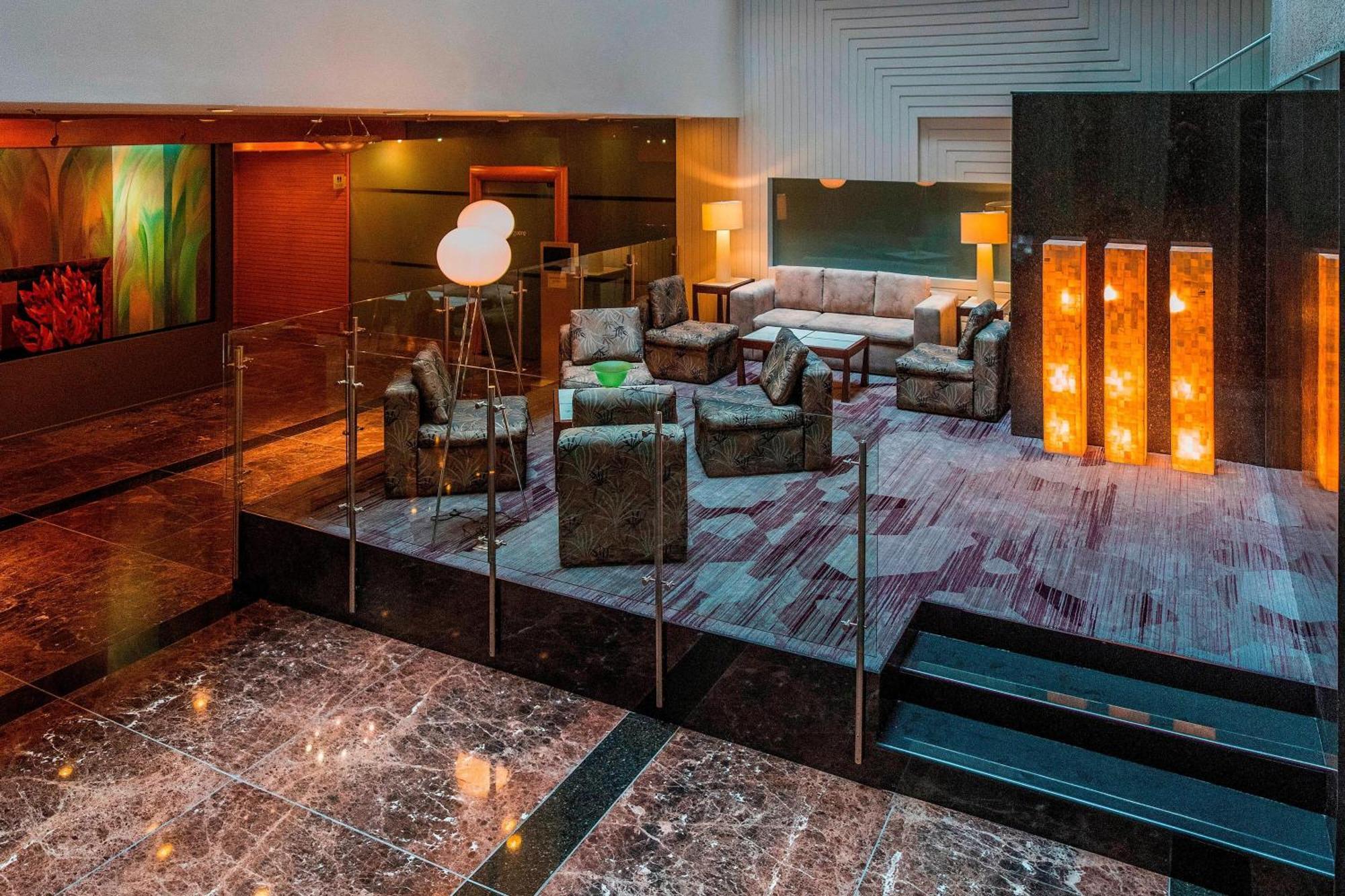 Courtyard By Marriott Mexico Revolucion
