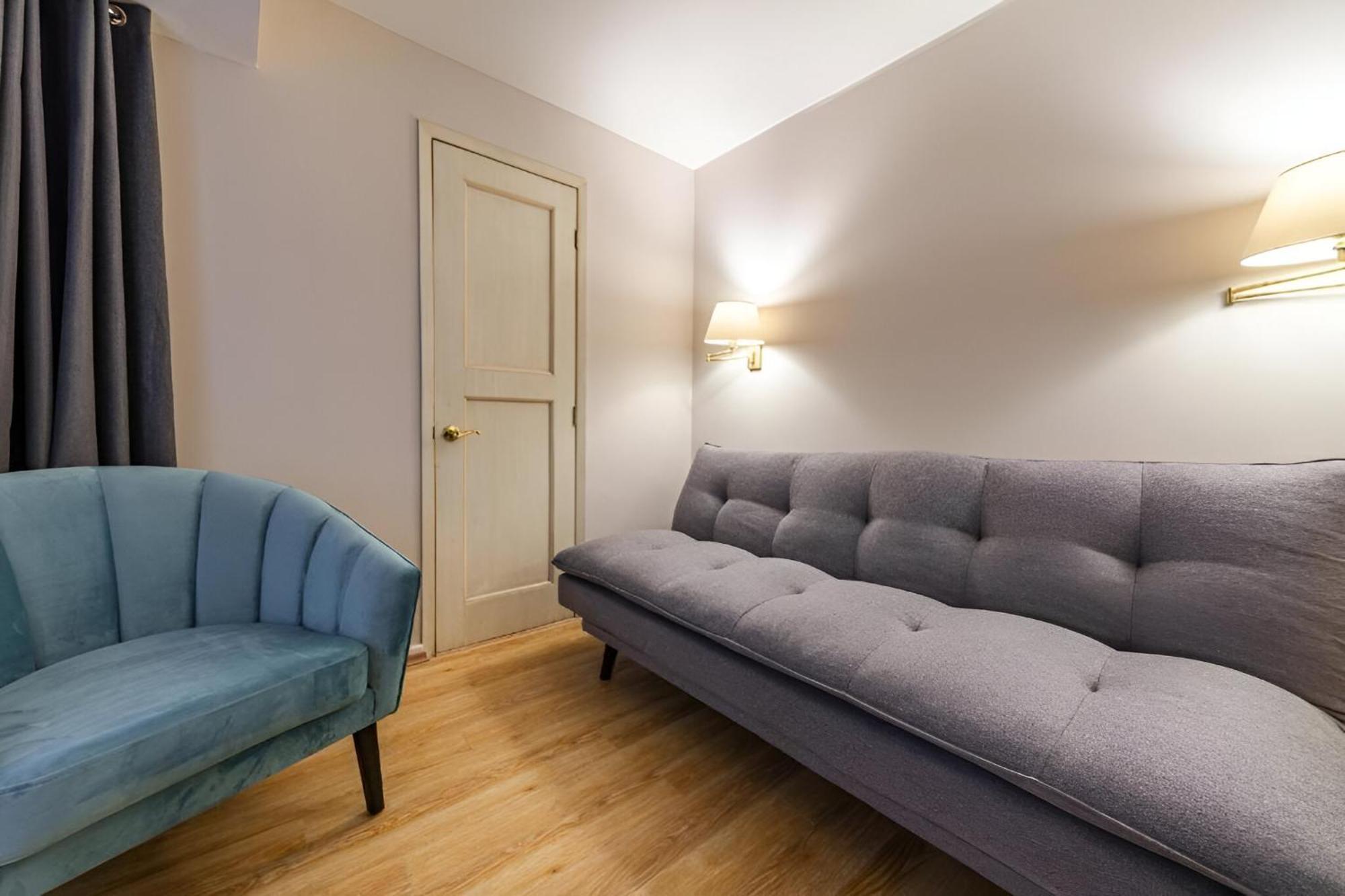 Newton Apartment
