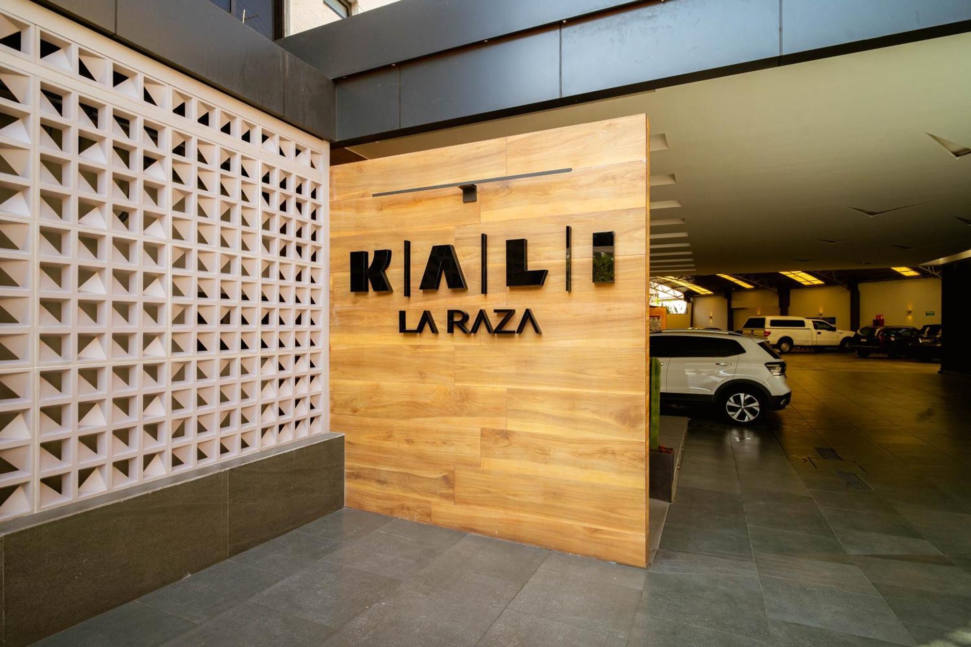 Kali La Raza Hotel 2*