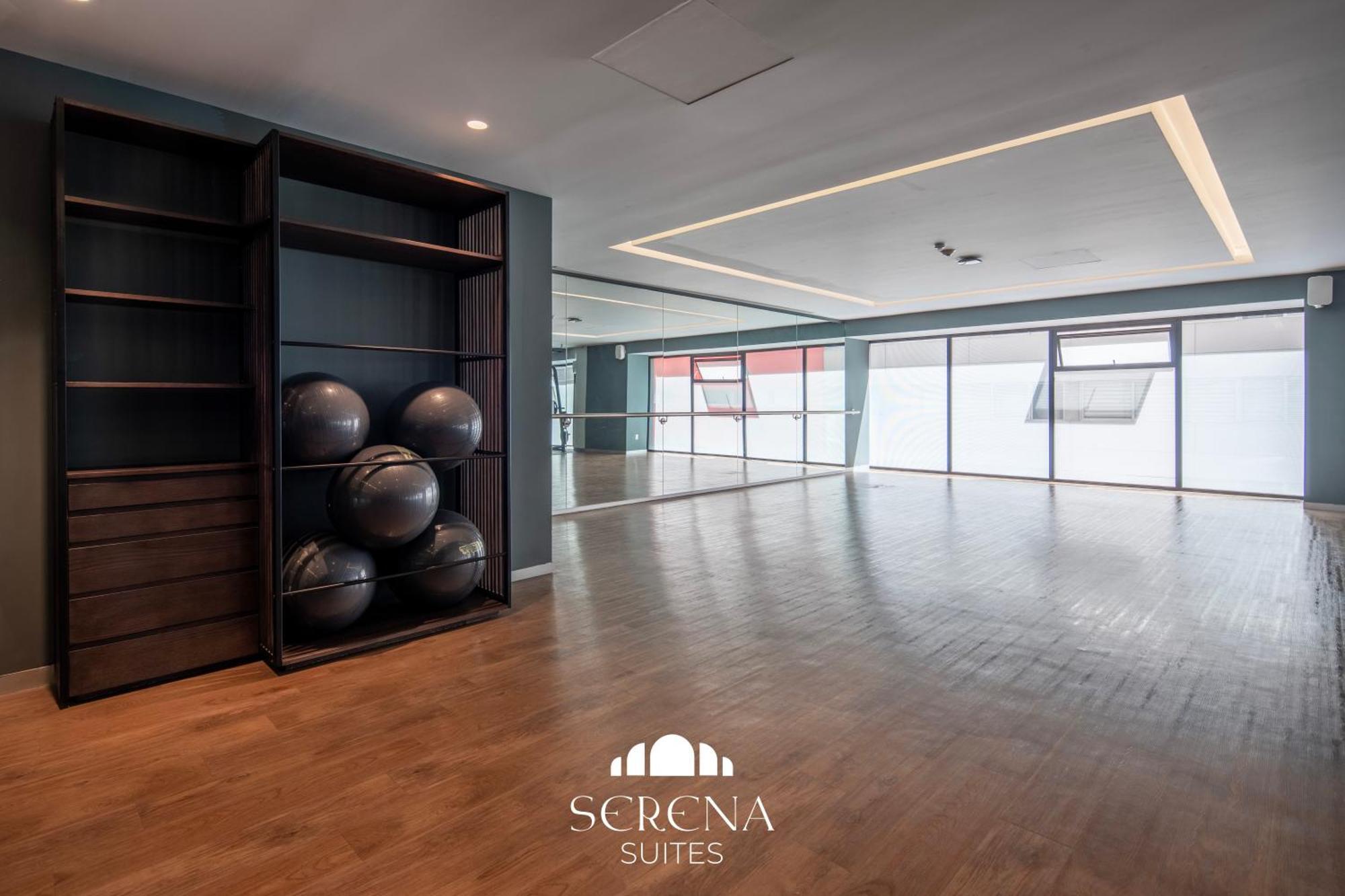 Elegant With Air Conditioning, Pool, Sauna, & Fitness Center In Polanco Apartment *