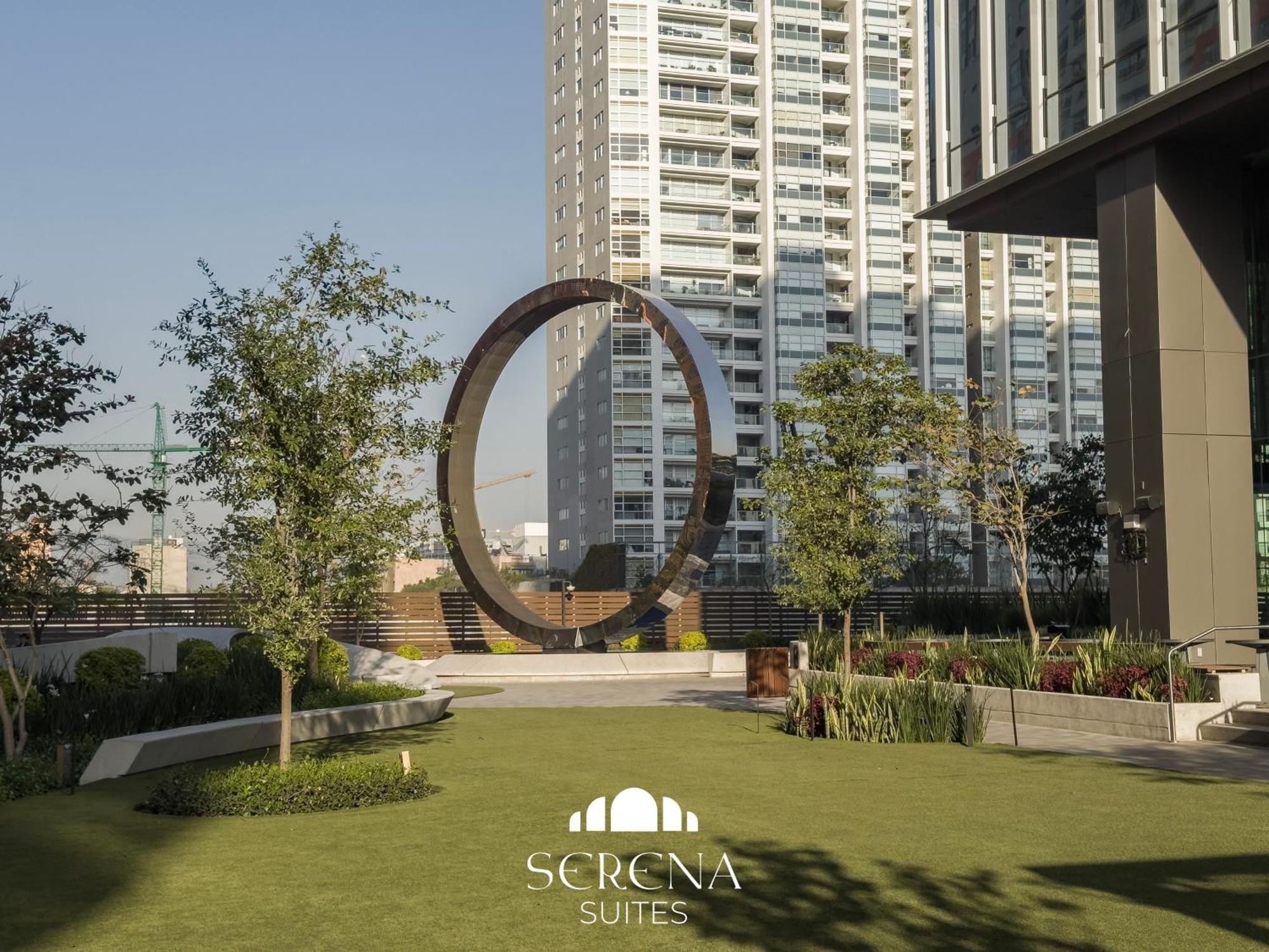 Elegant With Air Conditioning, Pool, Sauna, & Fitness Center In Polanco *