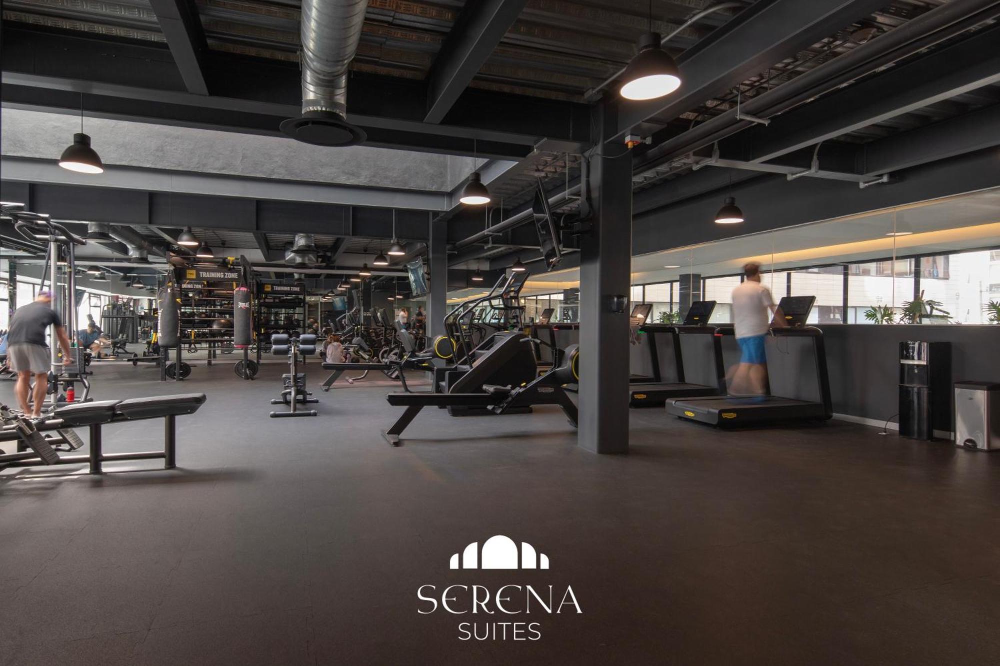 Elegant With Air Conditioning, Pool, Sauna, & Fitness Center In Polanco Apartment