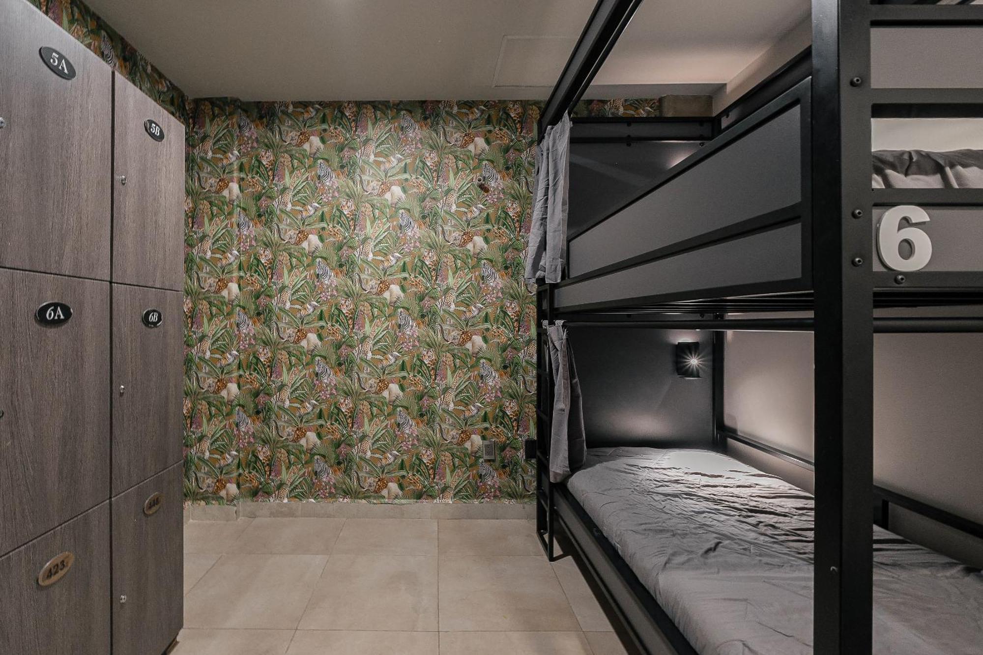 Hostel Bed In Mixed Herold Homes *