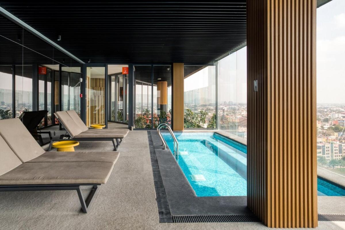 With Extraordinary View * Mexico City