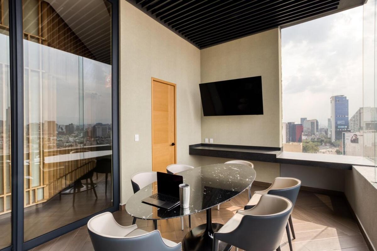 With Extraordinary View * Mexico City