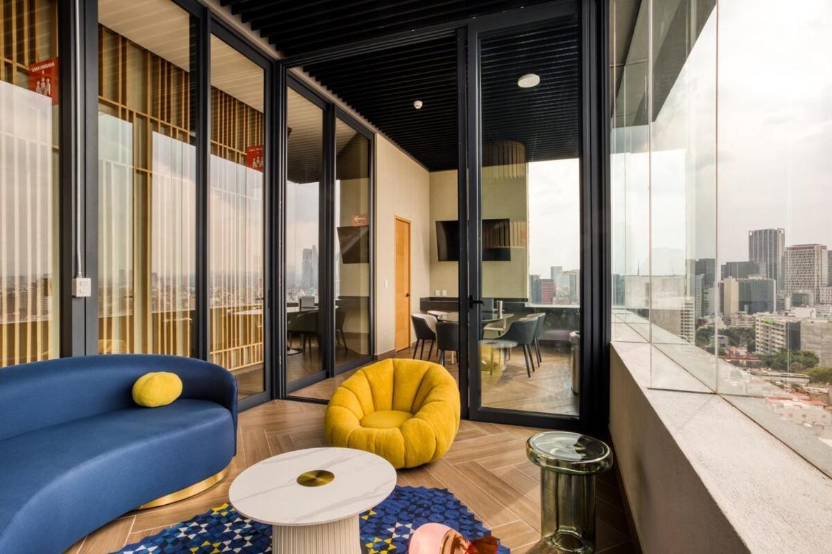With Extraordinary View * Mexico City