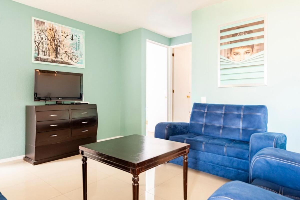 Spacious Located Very Close To Wtc Apartment