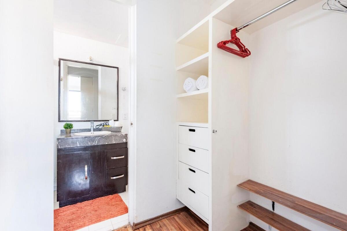 Spacious Located Very Close To Wtc