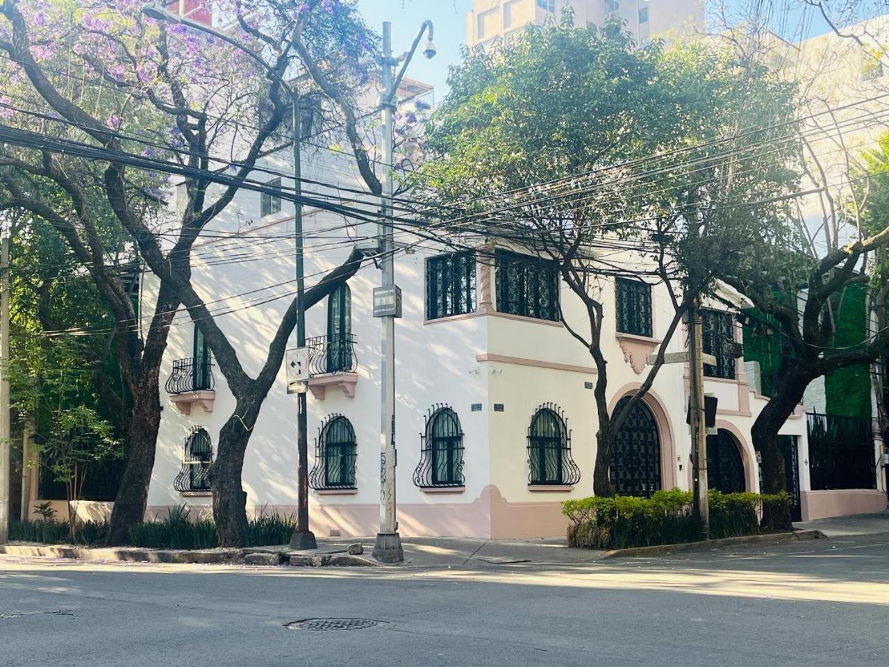 Casa Ensenada Luxury Boutique Mexico City