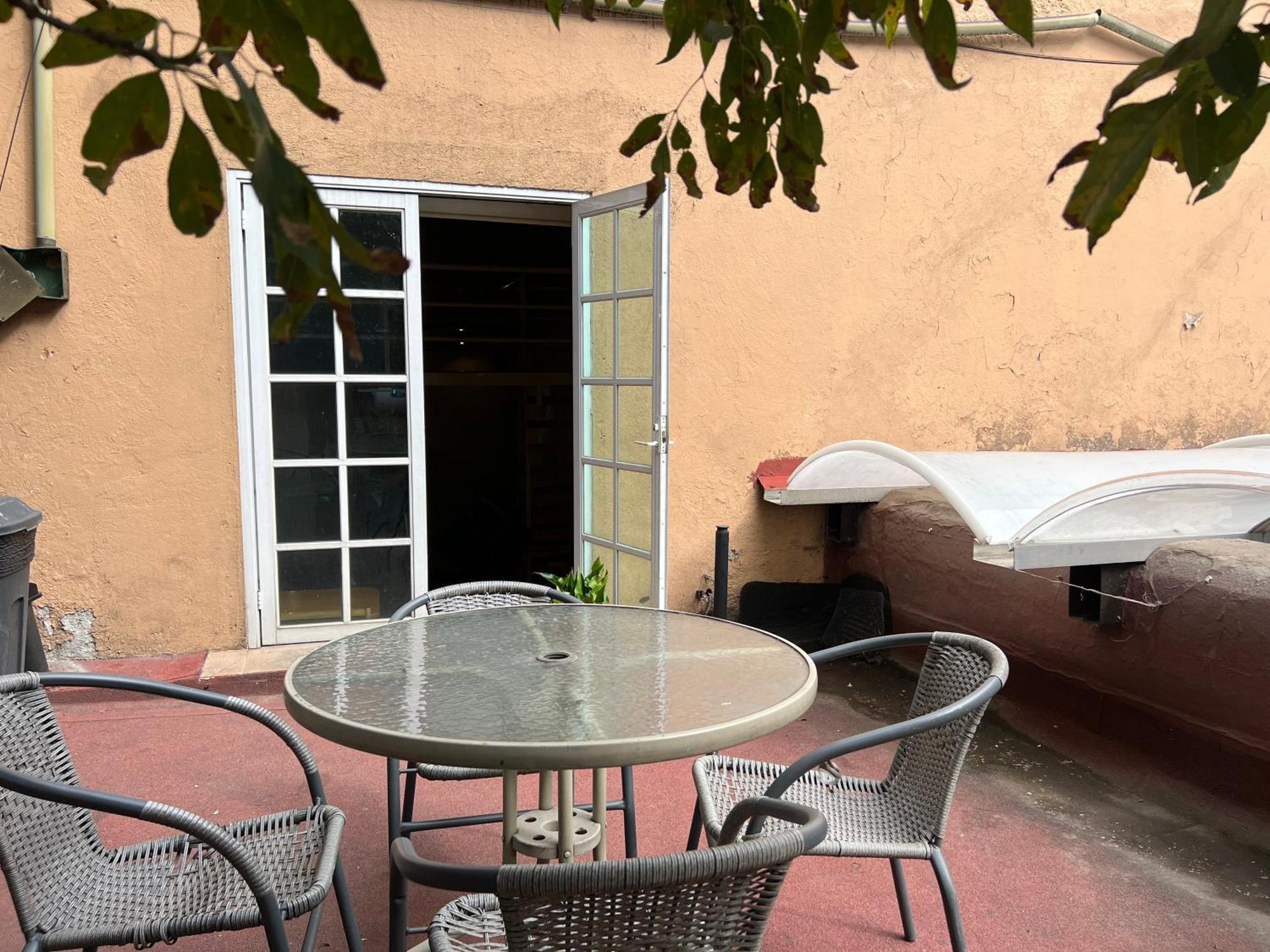 Sanrafa Historic Aparthotel