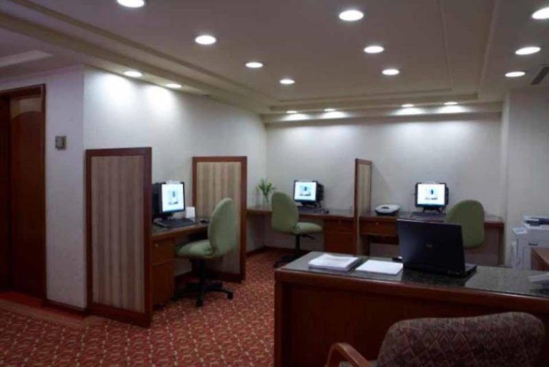 Hotel Courtyard By Marriott Mexico Revolucion 4*