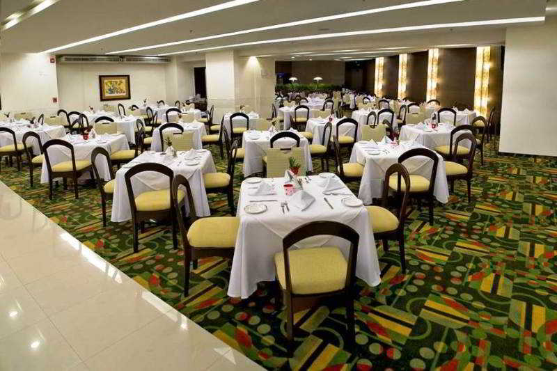 Courtyard By Marriott Mexico Revolucion Hotel 4*