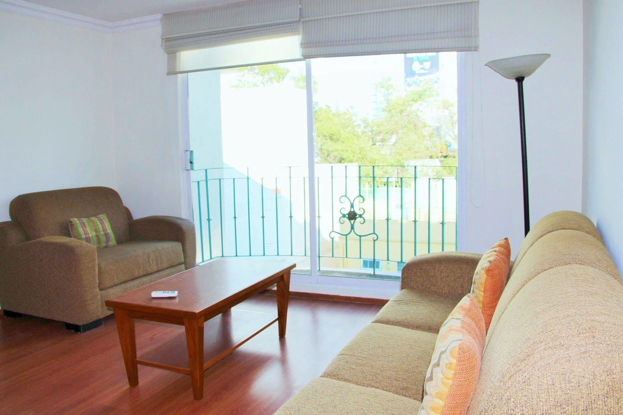 Aparthotel L' Heritage Hipolito Taine By Bluebay 4*