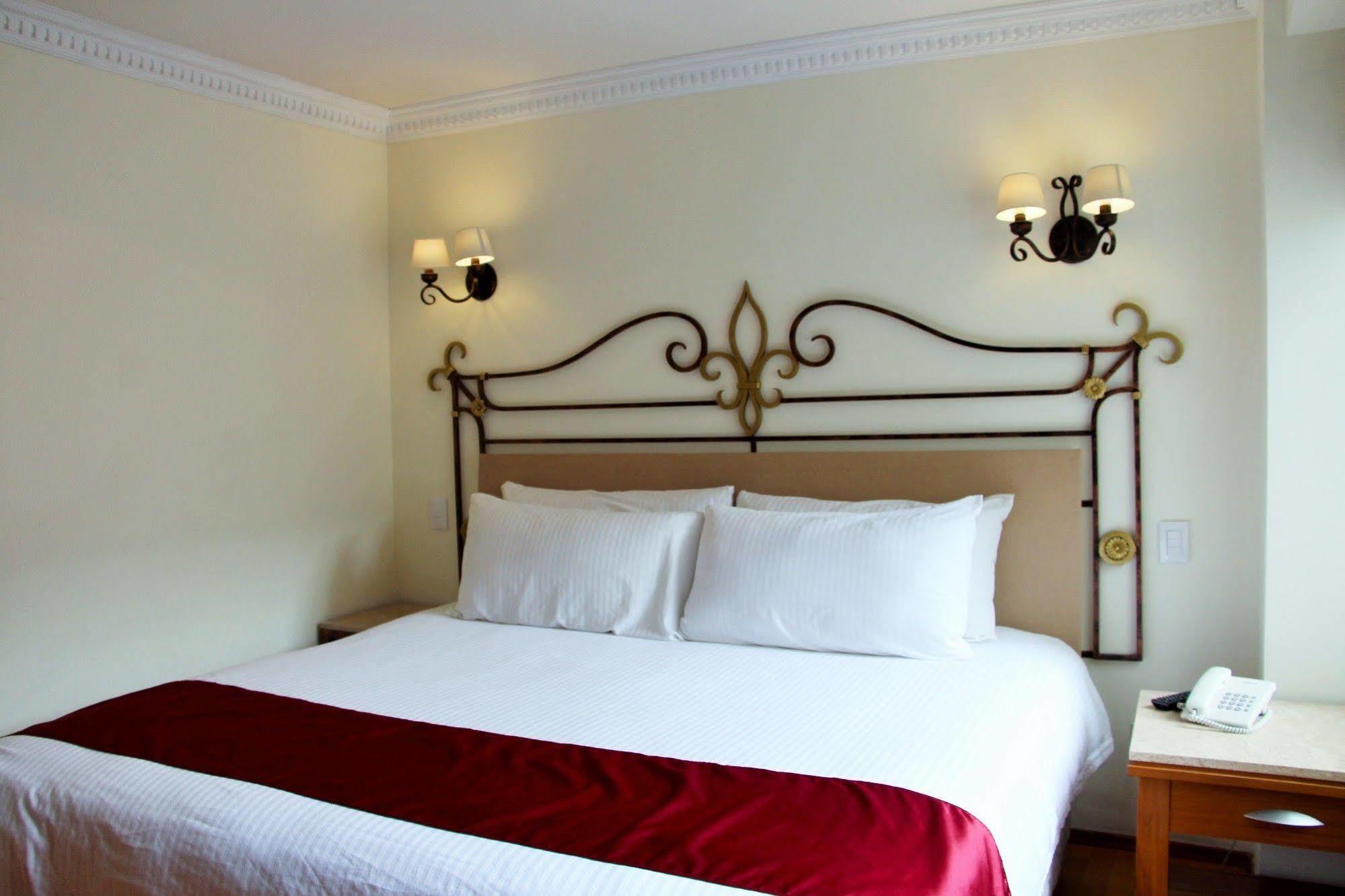L' Heritage Tennyson By Bluebay *