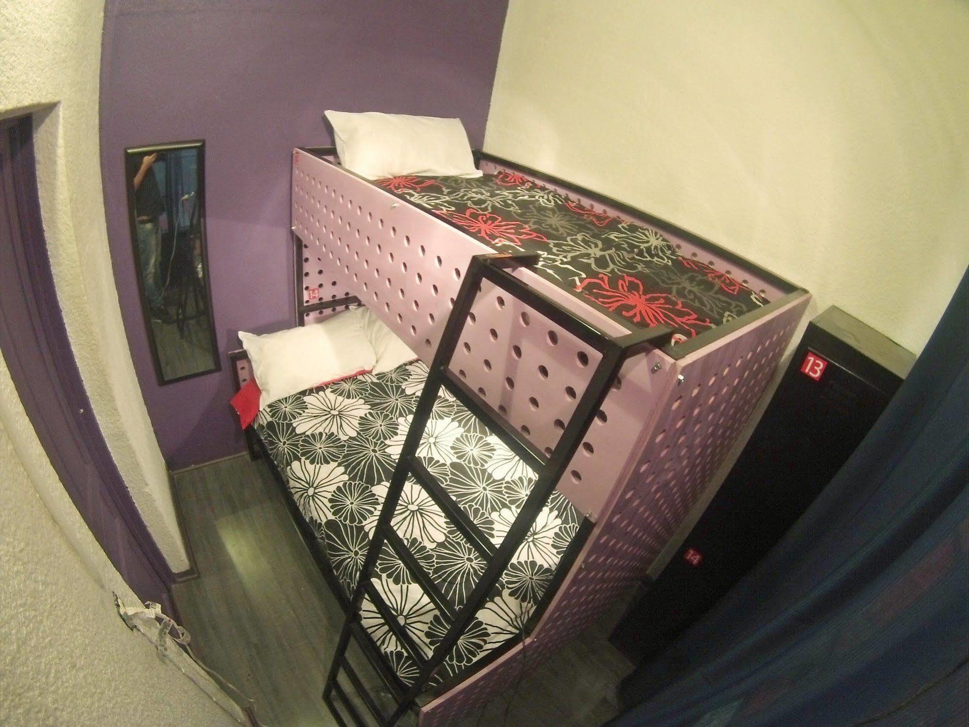 Hostel Roomies Roma Mexico City