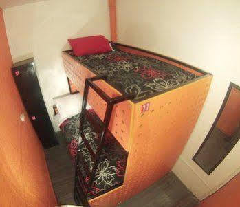 Roomies Roma Mexico City