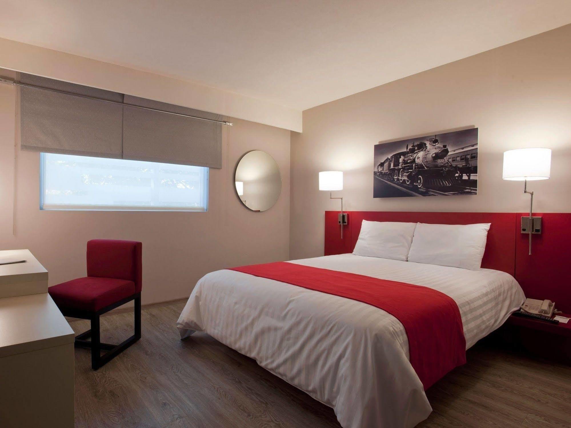 Hotel Express Buenavista 4*