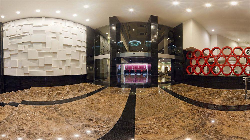 Courtyard By Marriott Mexico Revolucion Hotel