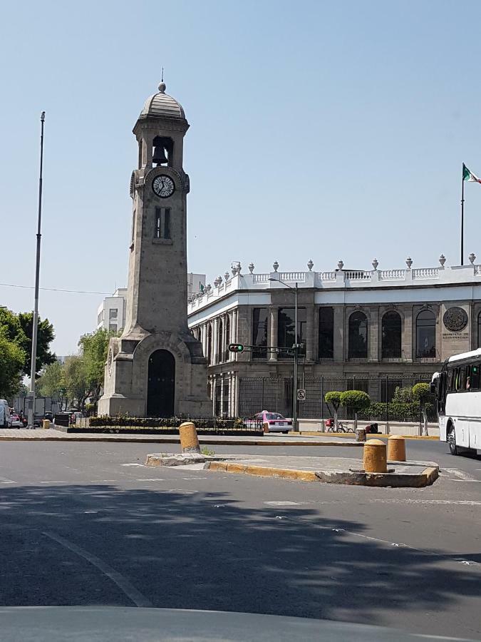 Near Reforma