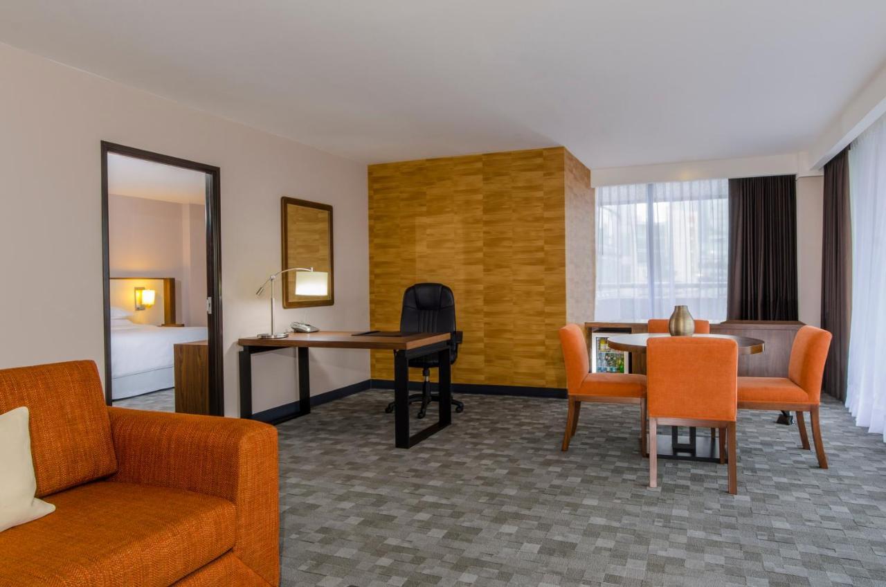 Sheraton Santa Fe,