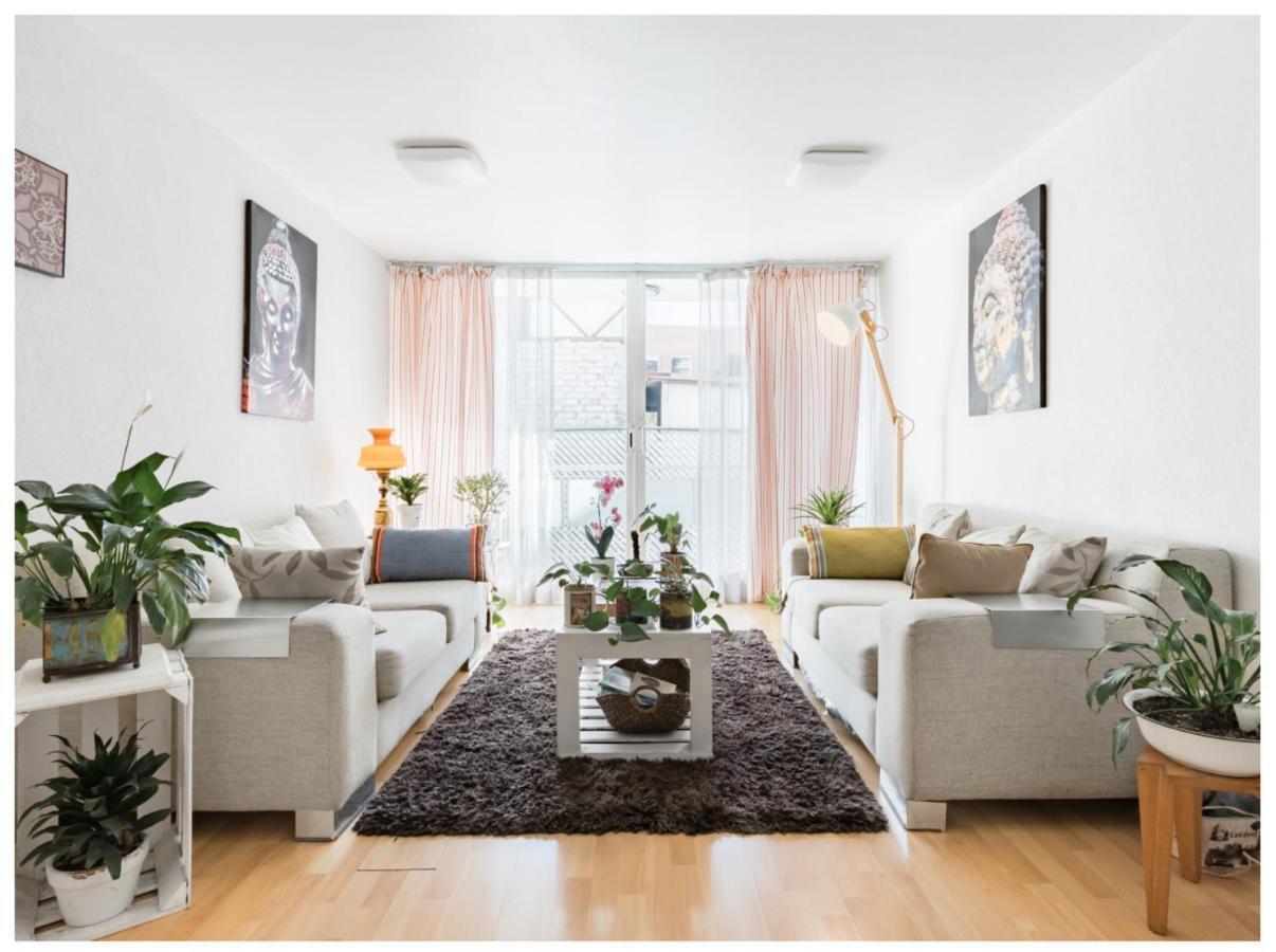 Homestay Ny Napoles Wtc *