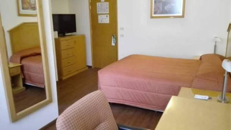 Ritz Hotel 4*
