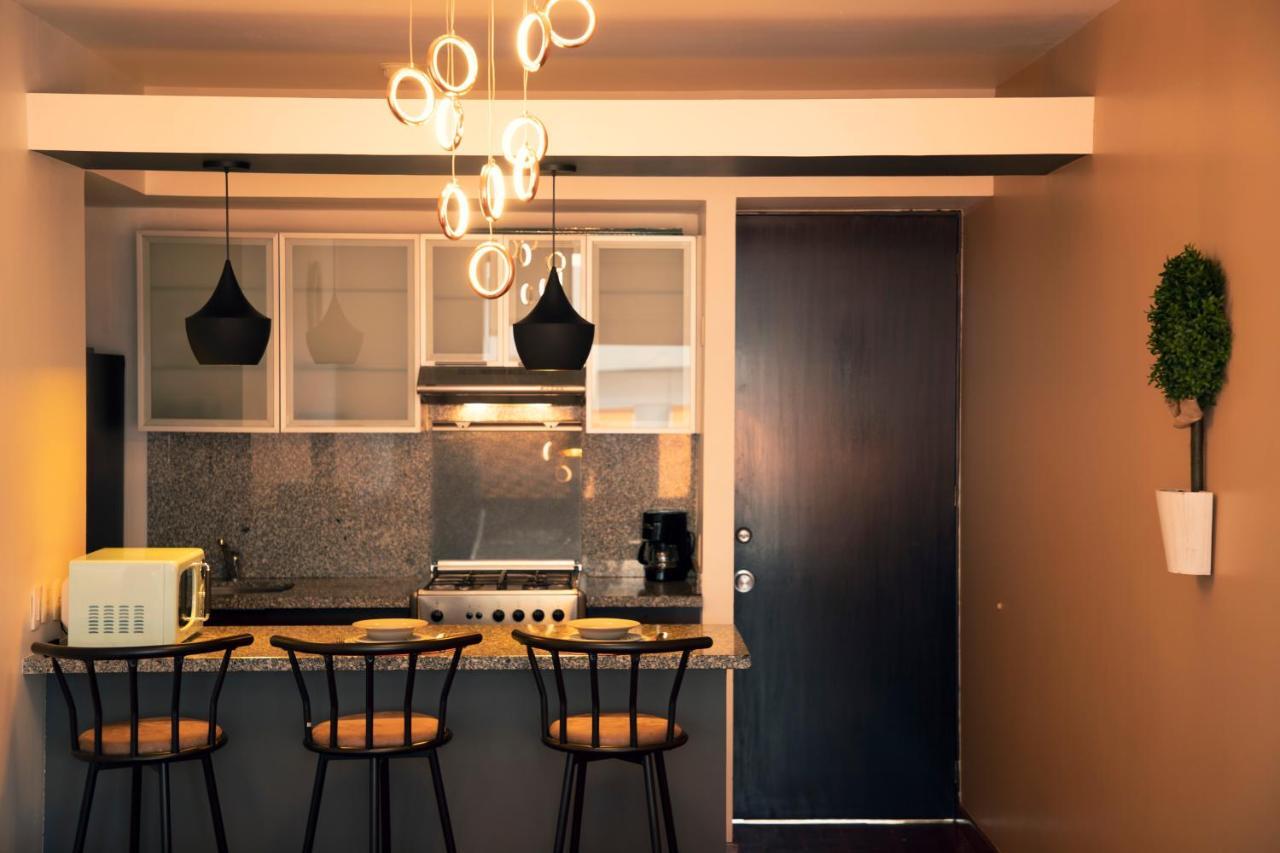 Boutique Downtown 7b *