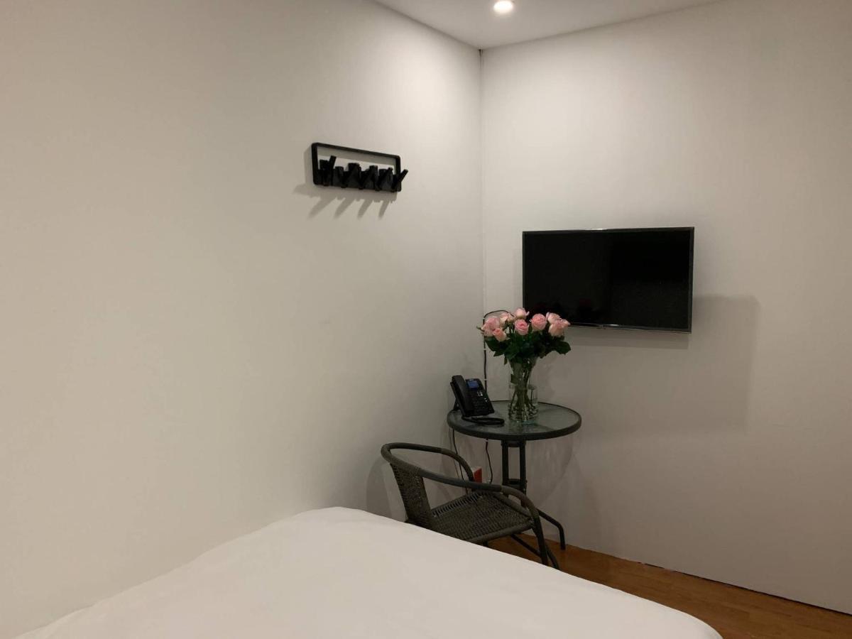 Private With T.v. Polanco Pensión *