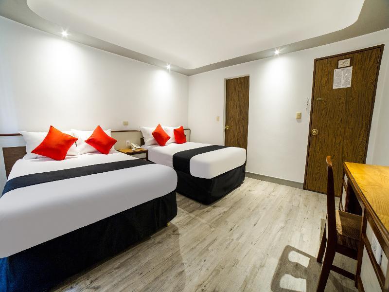 Hotel Capital O 104 Marti 3*