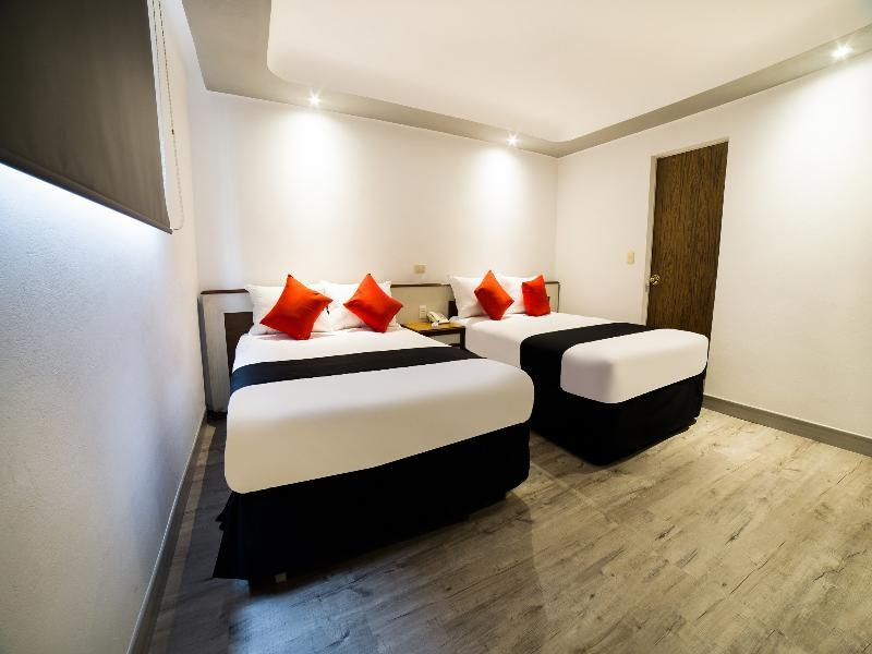 Capital O 104 Marti Hotel
