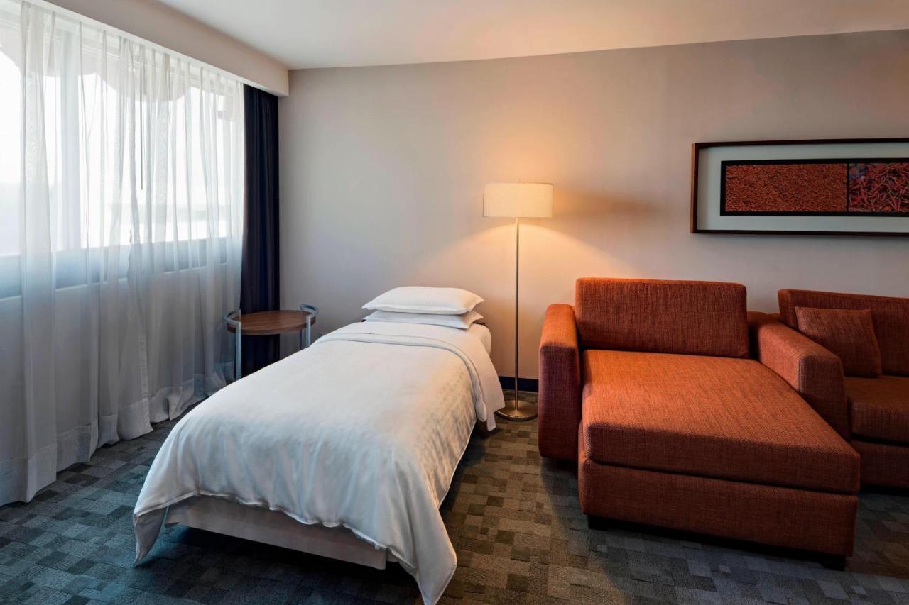 Sheraton Santa Fe, 5*