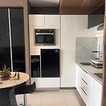 P2406 - 1Br - 1Bth