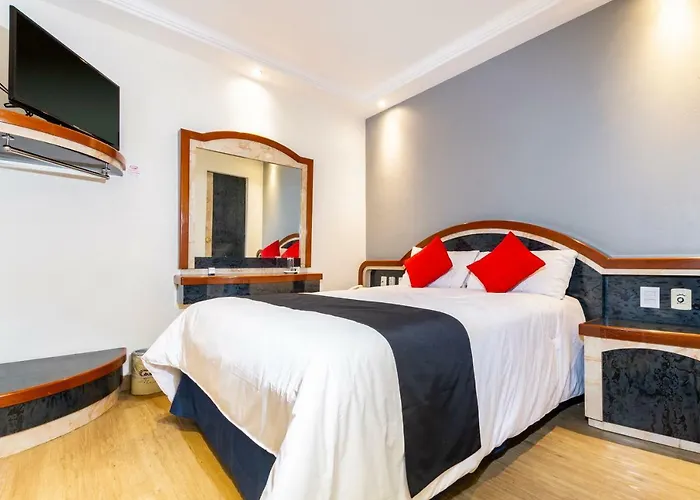 Hotel Monarca
