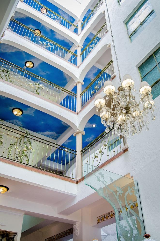 L' Heritage Royal Colonial By Bluebay Apartment