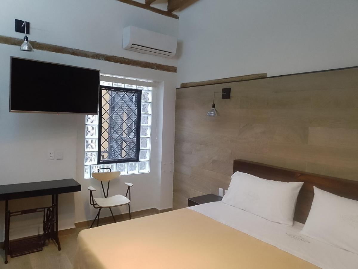 Sonno Plaza Allende Hotel