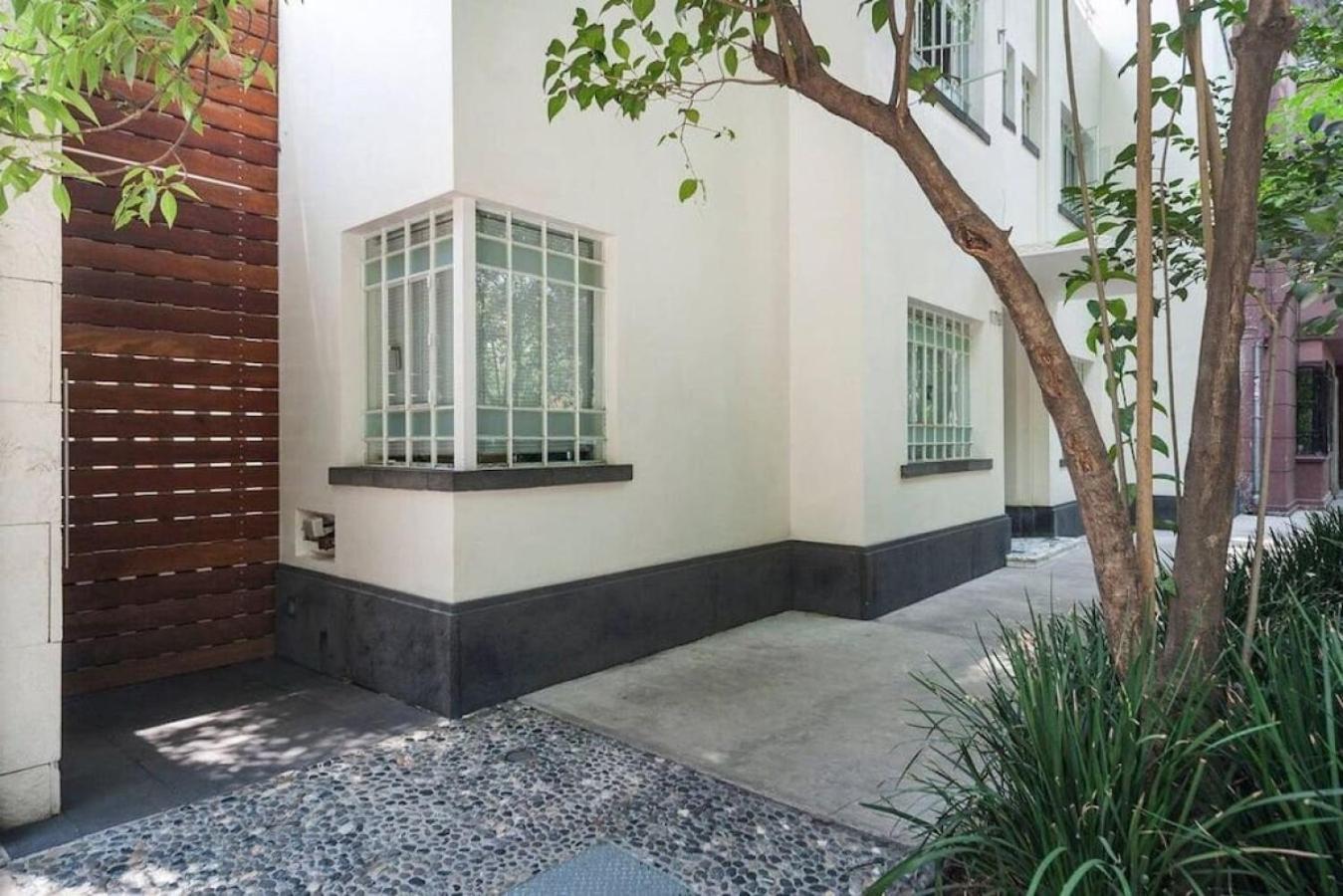 Condesa Amsterdam 303 Exquisite 1 Bedroom, 1 Bathroom On Amsterdam Avenue *