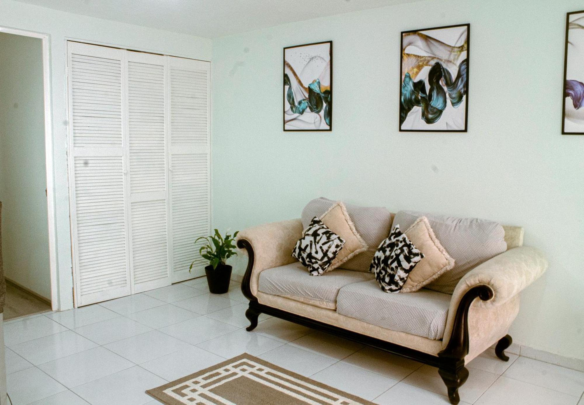 Apartamento Departamento Centrico, Amplio Y Nuevo Cerca Del Aeropuerto Y Gnp-foro Sol *