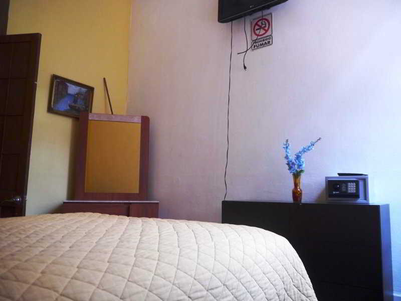 Amigo Hostal
