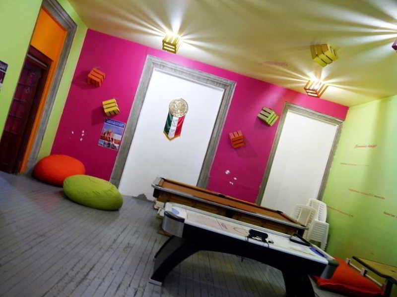 Amigo Hostal *