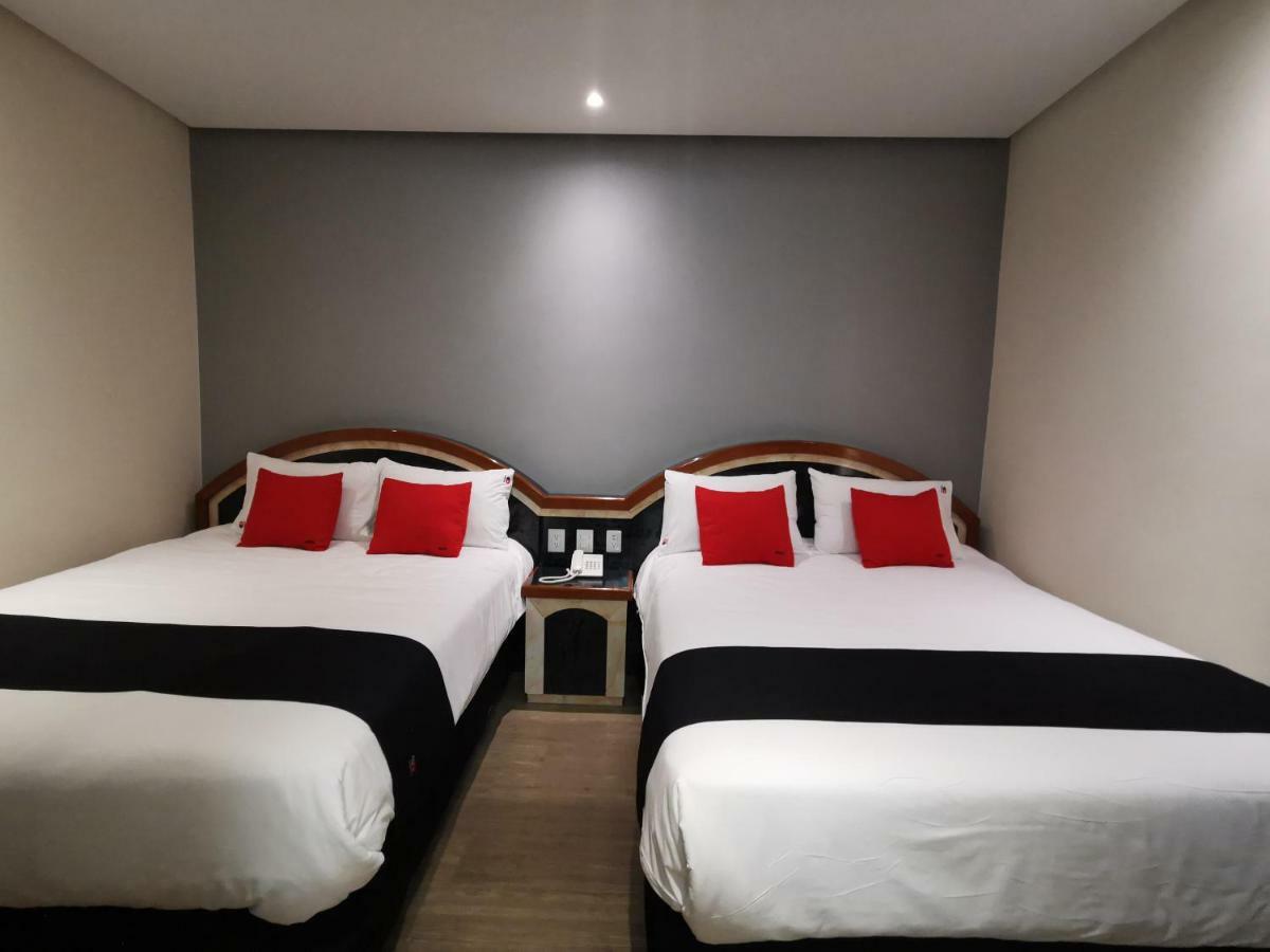 Monarca 3* Mexico City
